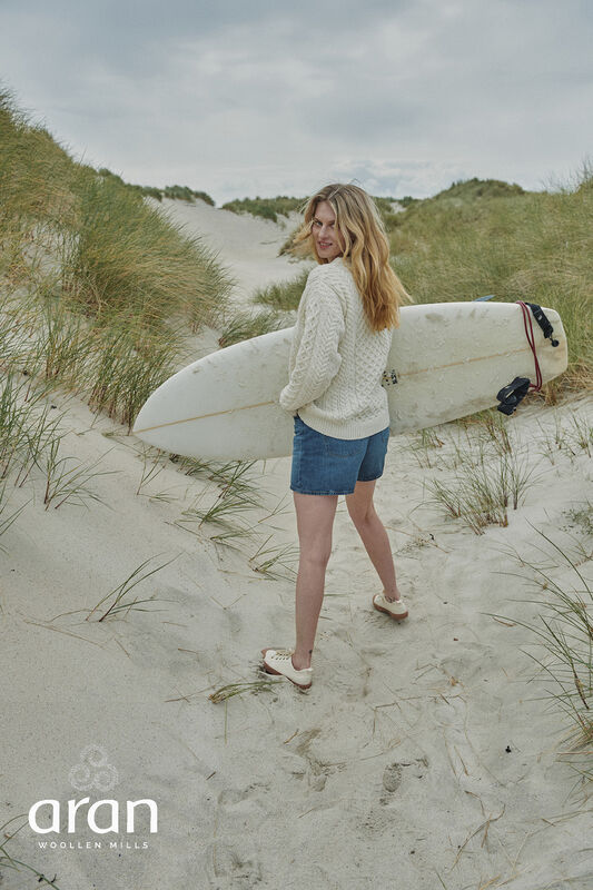 Handcrafted Unisex Merino Wool Aran Sweater – White
